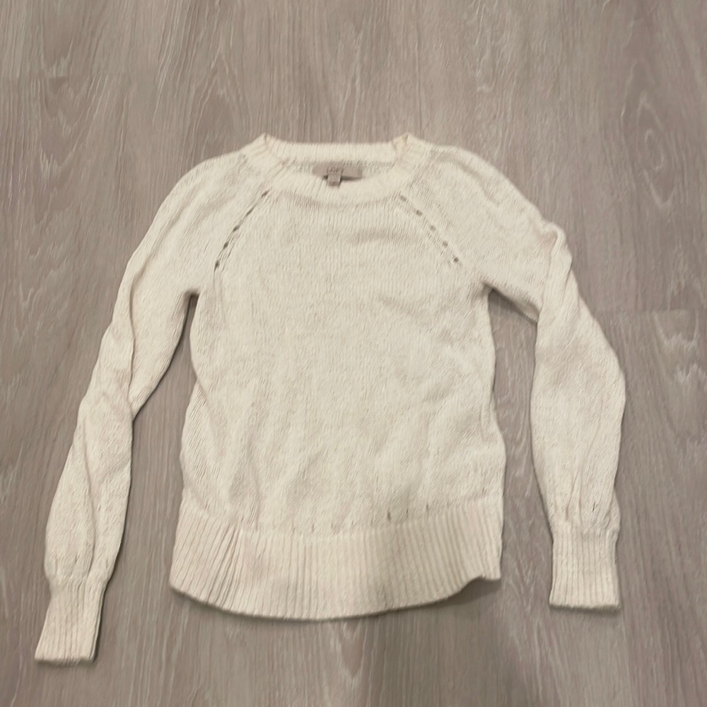 Cream knit crewneck sweater. XS